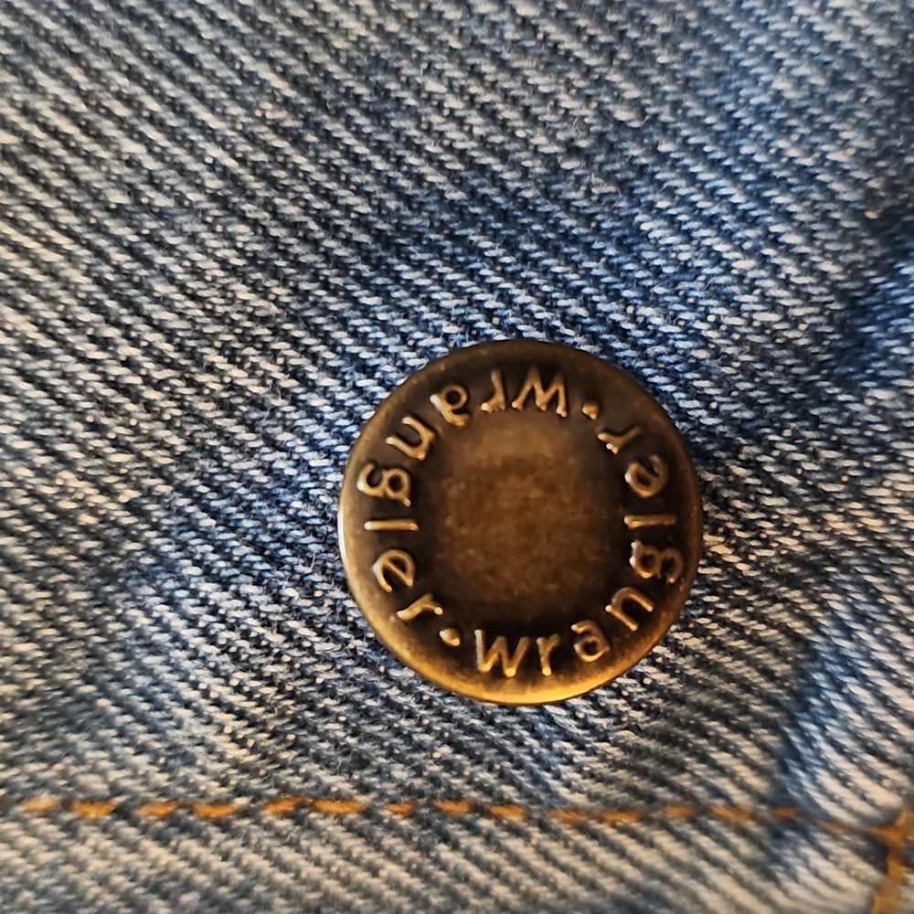 Men's Jean Jacket - Picture 9 of 16